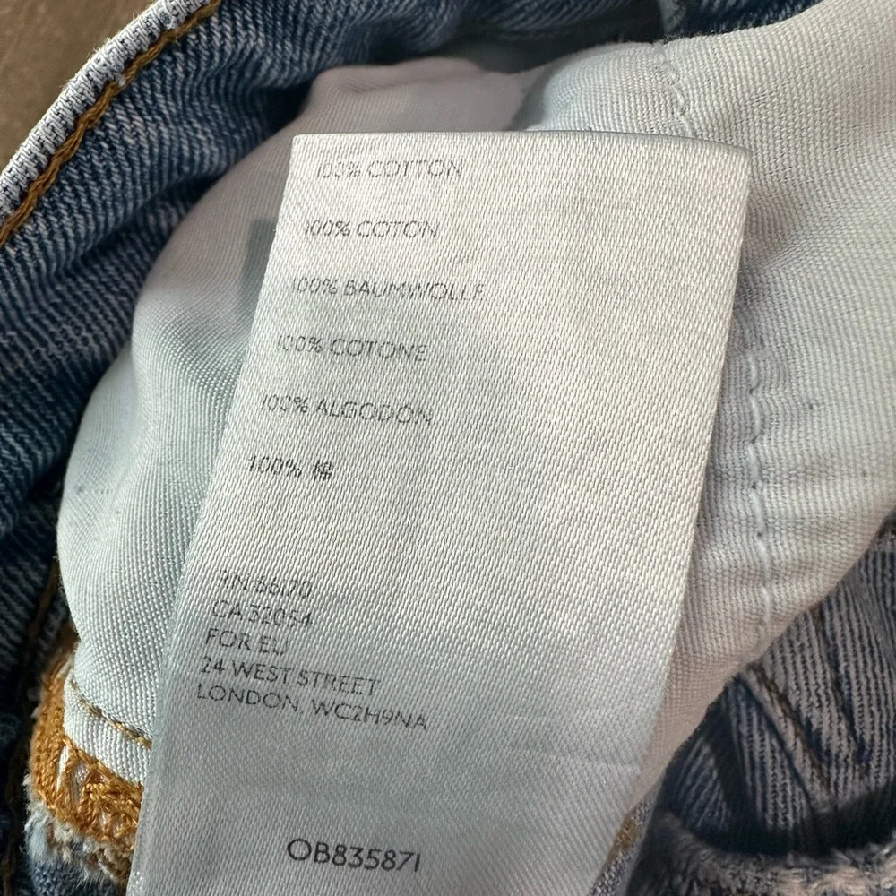 BDG High Rise Mom Jean Light Wash Distressed 25 - Picture 7 of 9